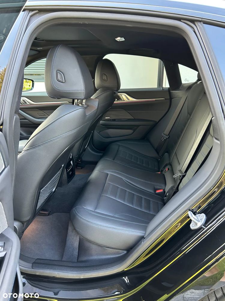 BMW i4 83.9kWh eDrive 40 M Sport - 12