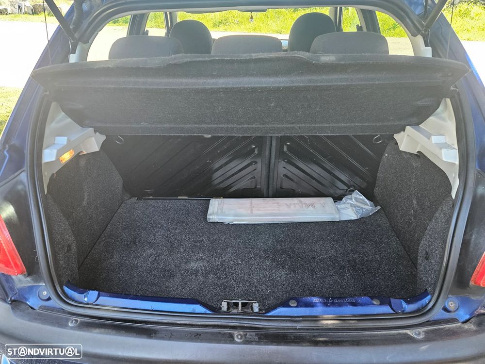 Peugeot 206 1.1 Color Line - 12