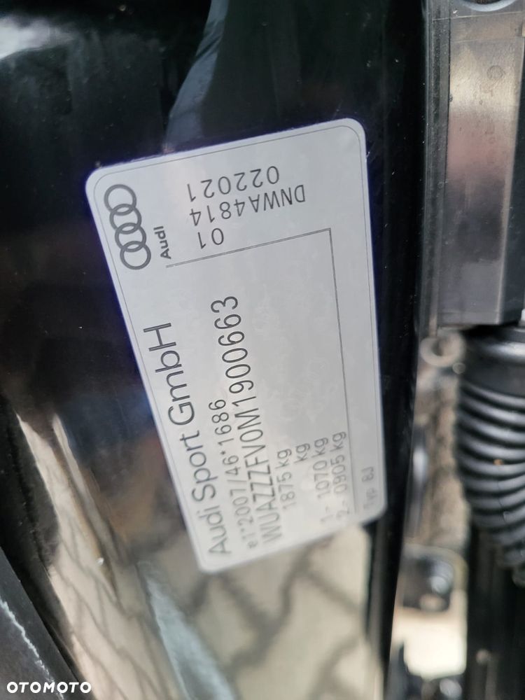 Audi TT RS Coupé quattro S tronic - 38