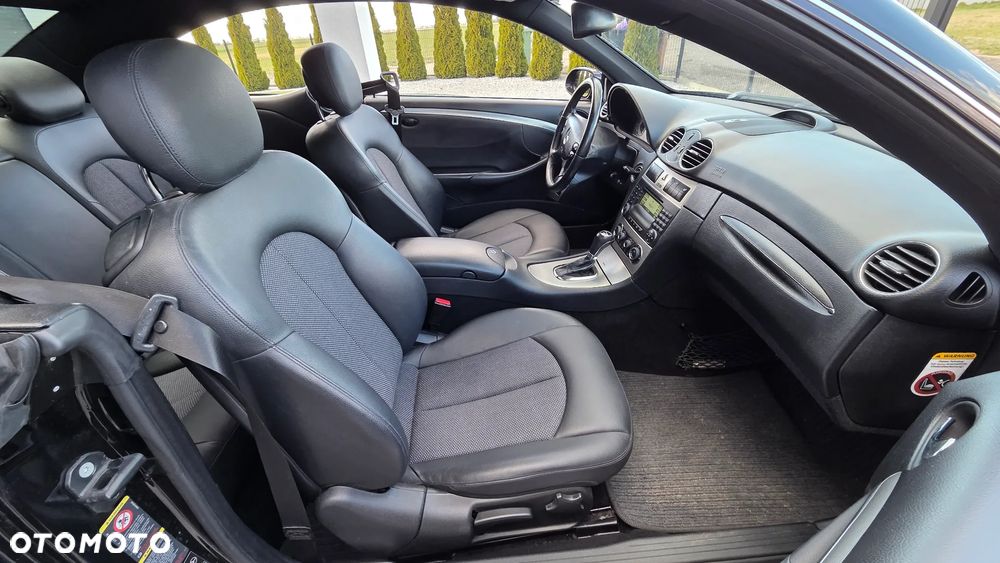 Mercedes-Benz CLK - 8