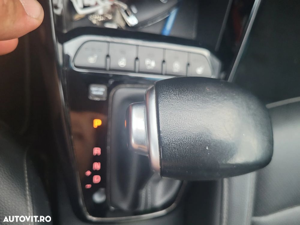 KIA Stonic 2019 — imagine 10