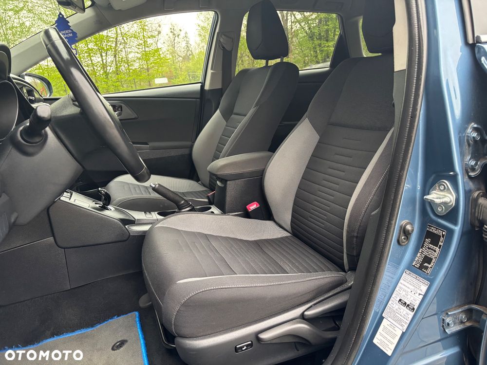 Toyota Auris - 10