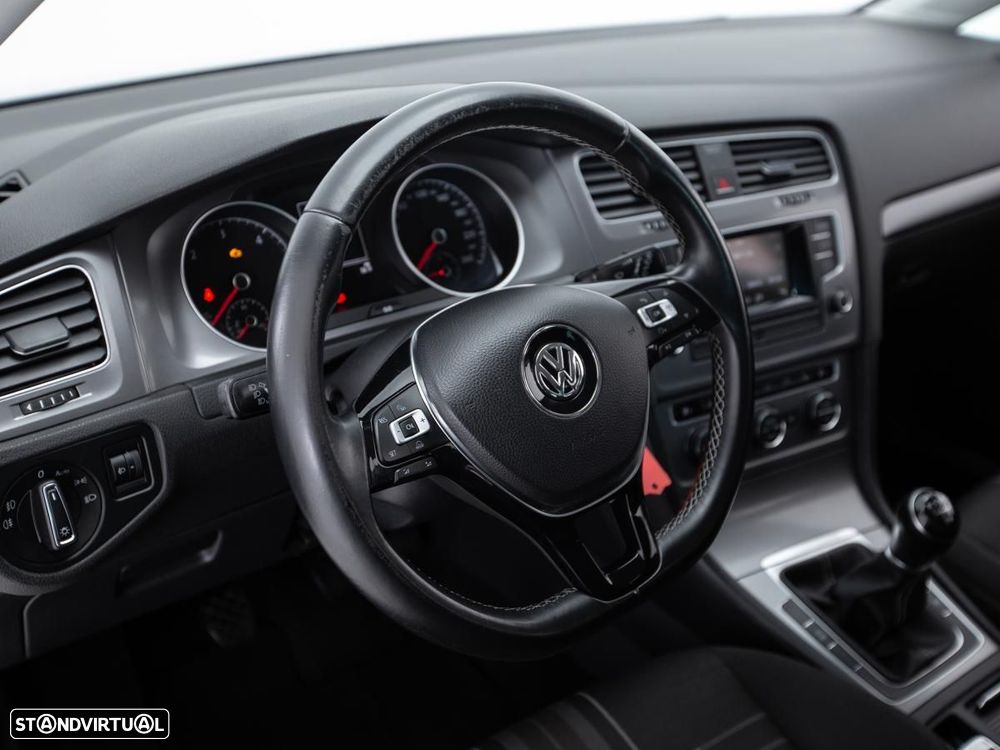 VW Golf - 17