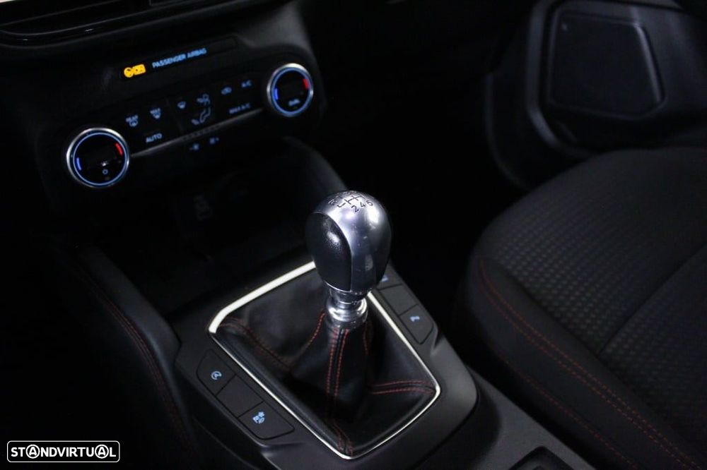 Ford Kuga 1.5 TDCi EcoBlue ST-Line - 34