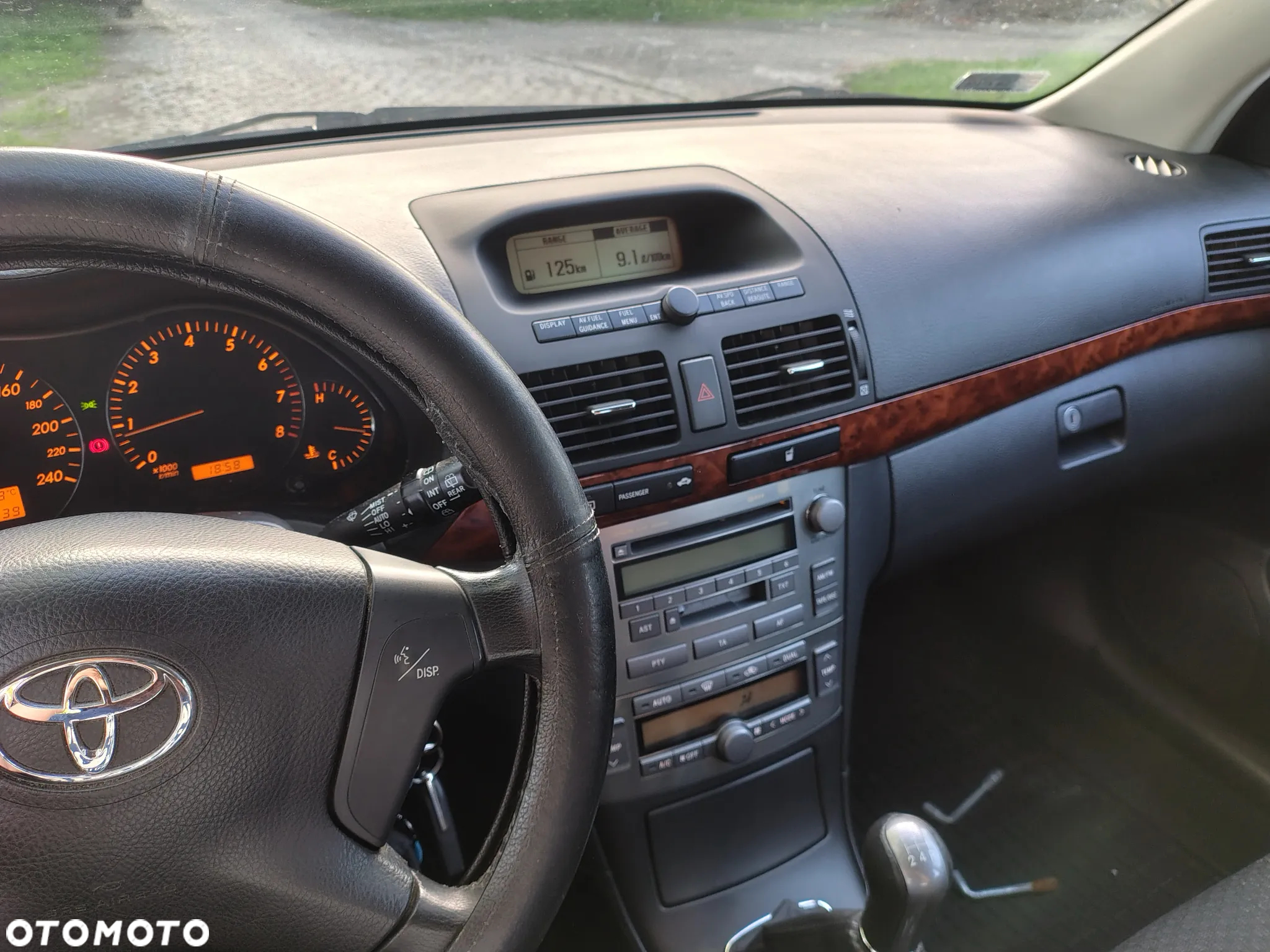 Toyota Avensis 1.8 VVT-i - 12
