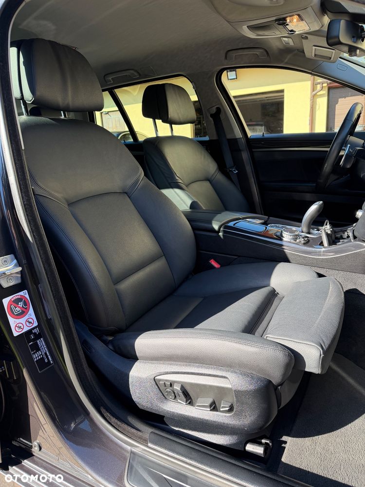 BMW Seria 5 520d Luxury Line - 22
