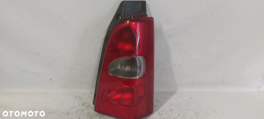 .  TYL TYLNA LAMPA PRAWA SUZUKI WAGON R - 1