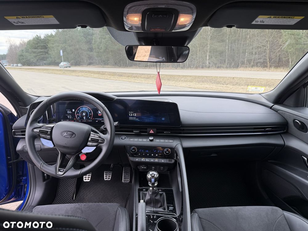 Hyundai Elantra - 3