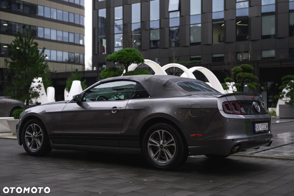 Ford Mustang 3.7 V6 Premium - 7