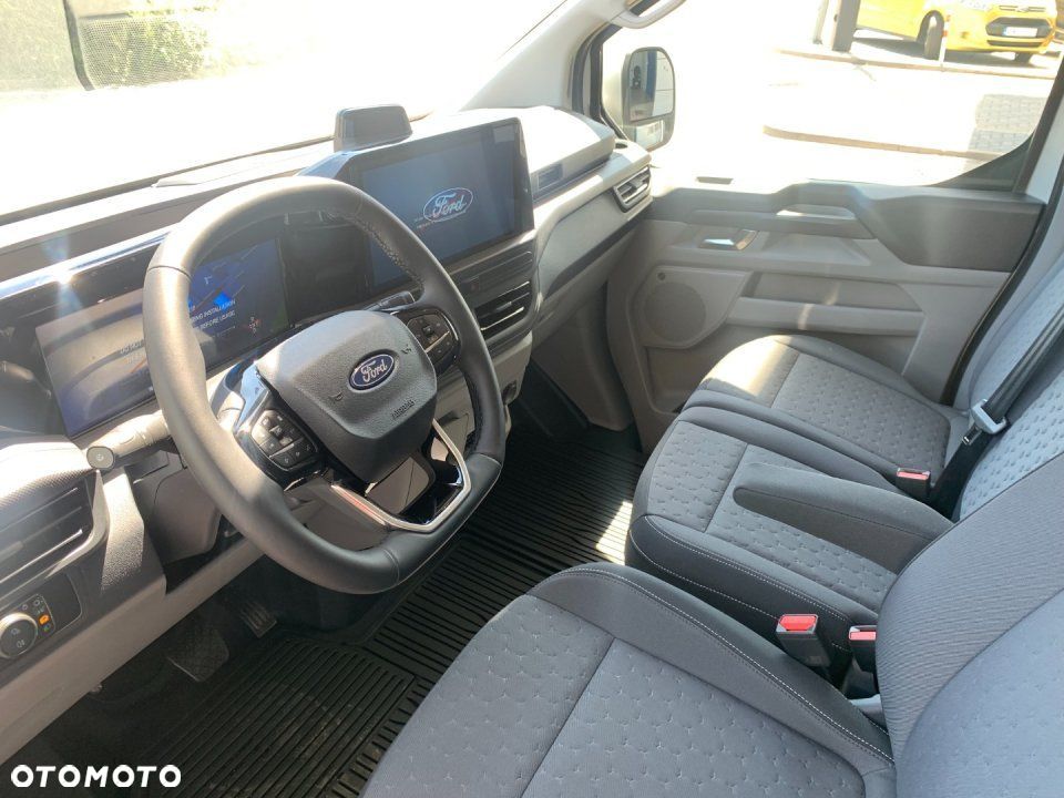 Ford Transit Custom - 9