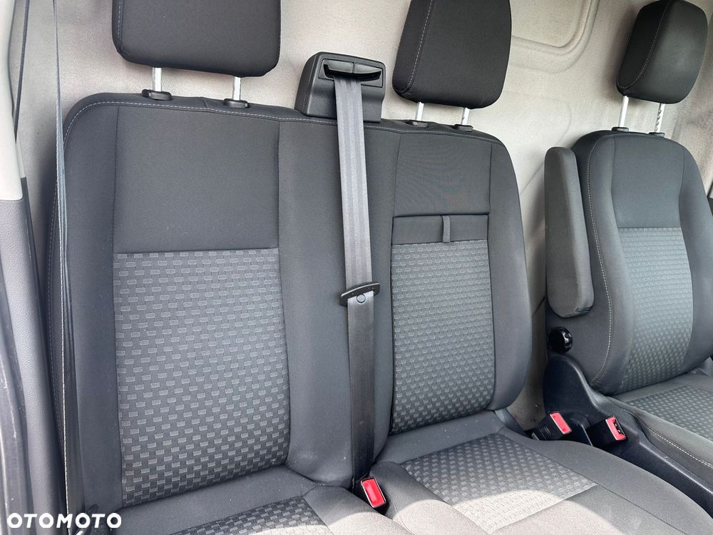 Ford Transit - 18