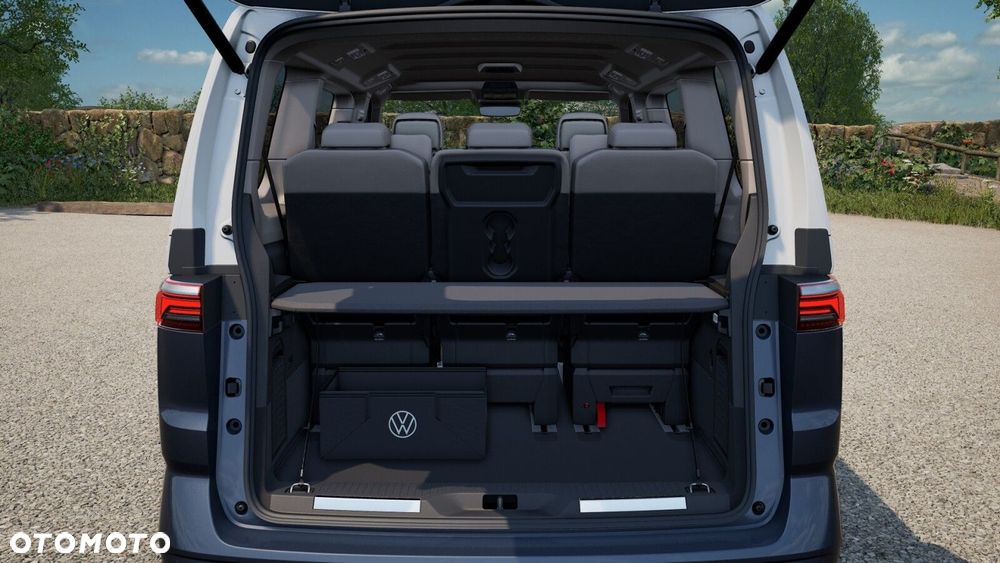 Volkswagen Multivan - 13