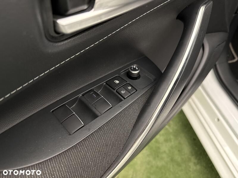 Toyota Corolla 1.8 Hybrid Comfort - 13