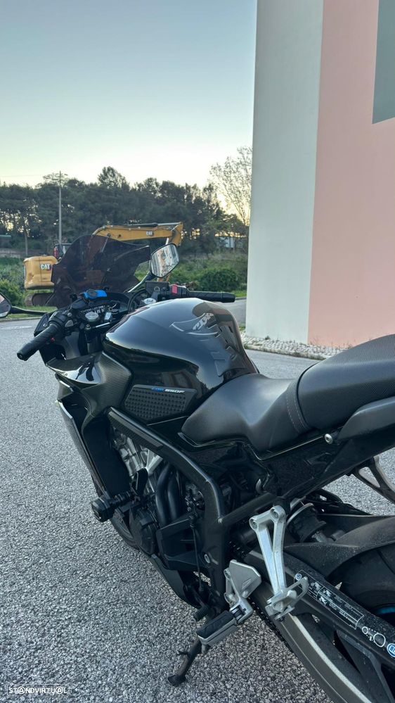 Honda CBR - 3