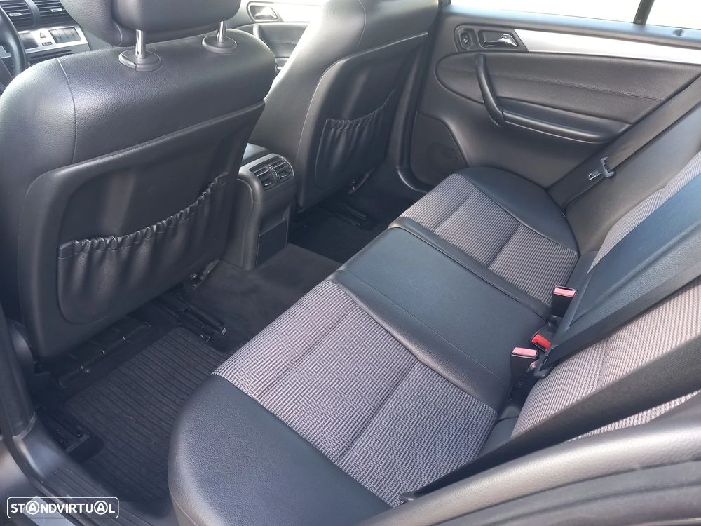 Mercedes-Benz C 220 CDi Avantgarde - 12