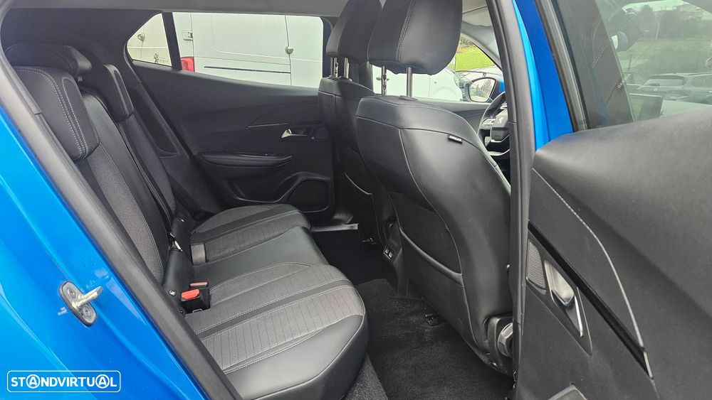 Peugeot 2008 1.5 BlueHDi Allure Pack EAT8 - 42