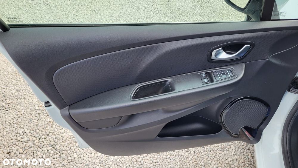 Renault Clio 0.9 TCe Limited - 28
