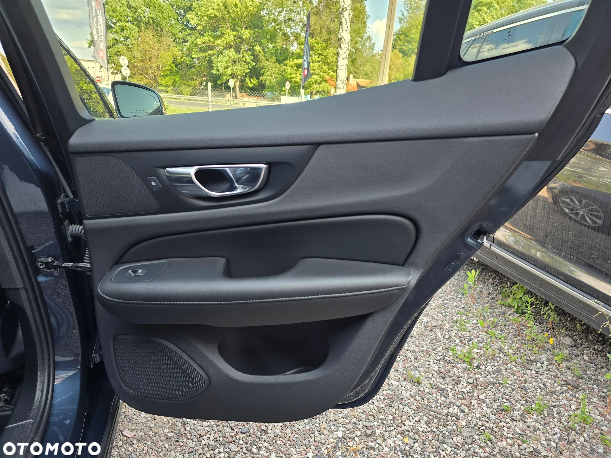 Volvo S60 T6 AWD Momentum Pro - 40