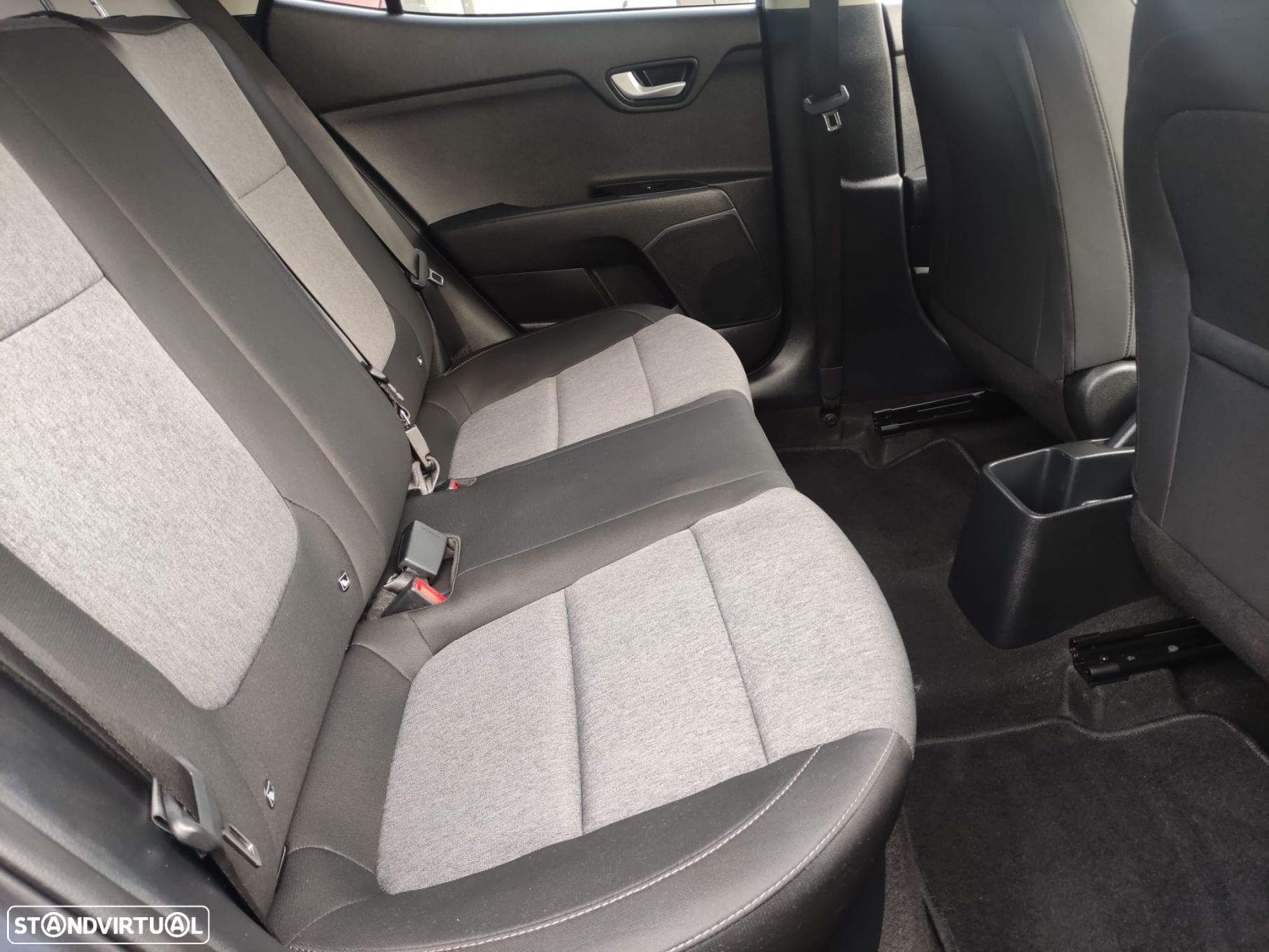 Kia Stonic 1.2 Dynamic - 25