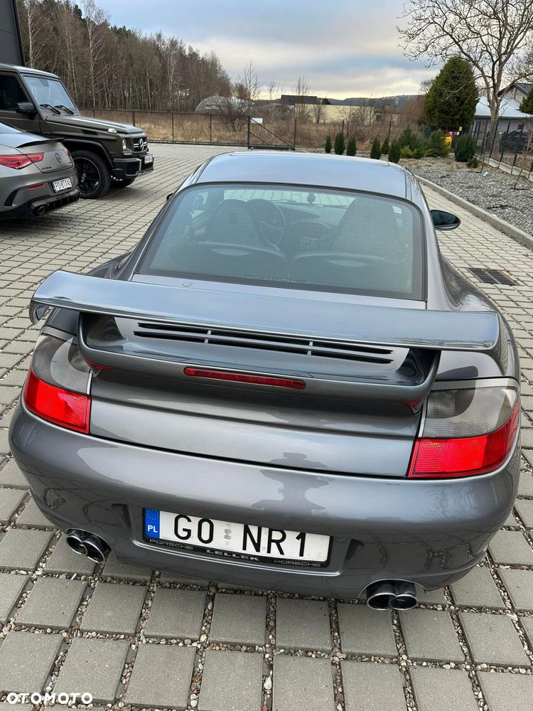 Porsche 911 - 9