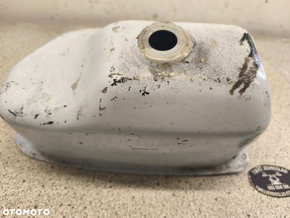 Bak, zbiornik paliwa Piaggio Vespa 50 - 11