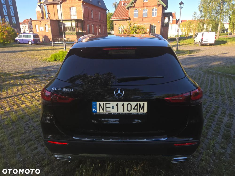 Mercedes-Benz GLA 250 8G-DCT Progressive - 5
