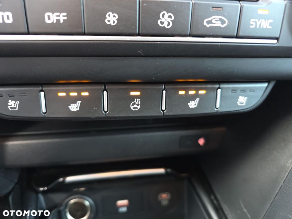 Kia XCeed 1.5 T-GDI Business Line DCT - 29