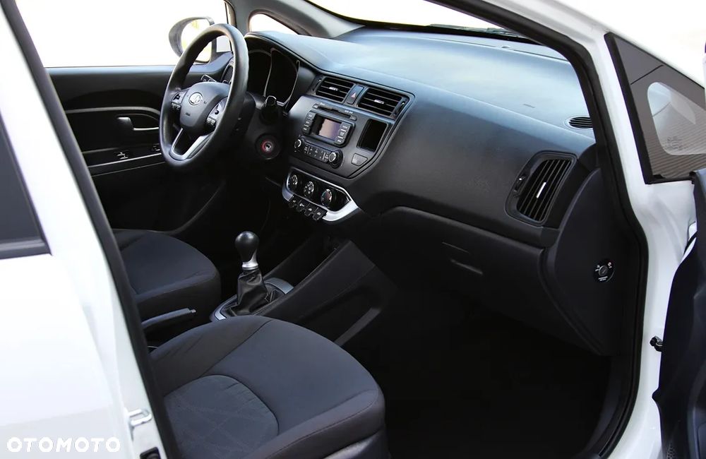 Kia Rio 1.2 L - 26