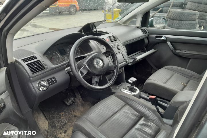 Dezmembrez Volkswagen VW Touran 1 [2003 - 2006] Minivan 1.9 TDI DSG ( - 5