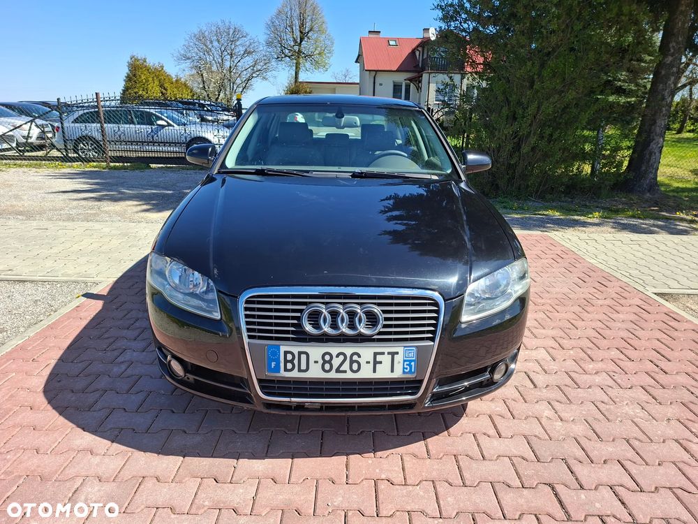 Audi A4 Limousine - 14