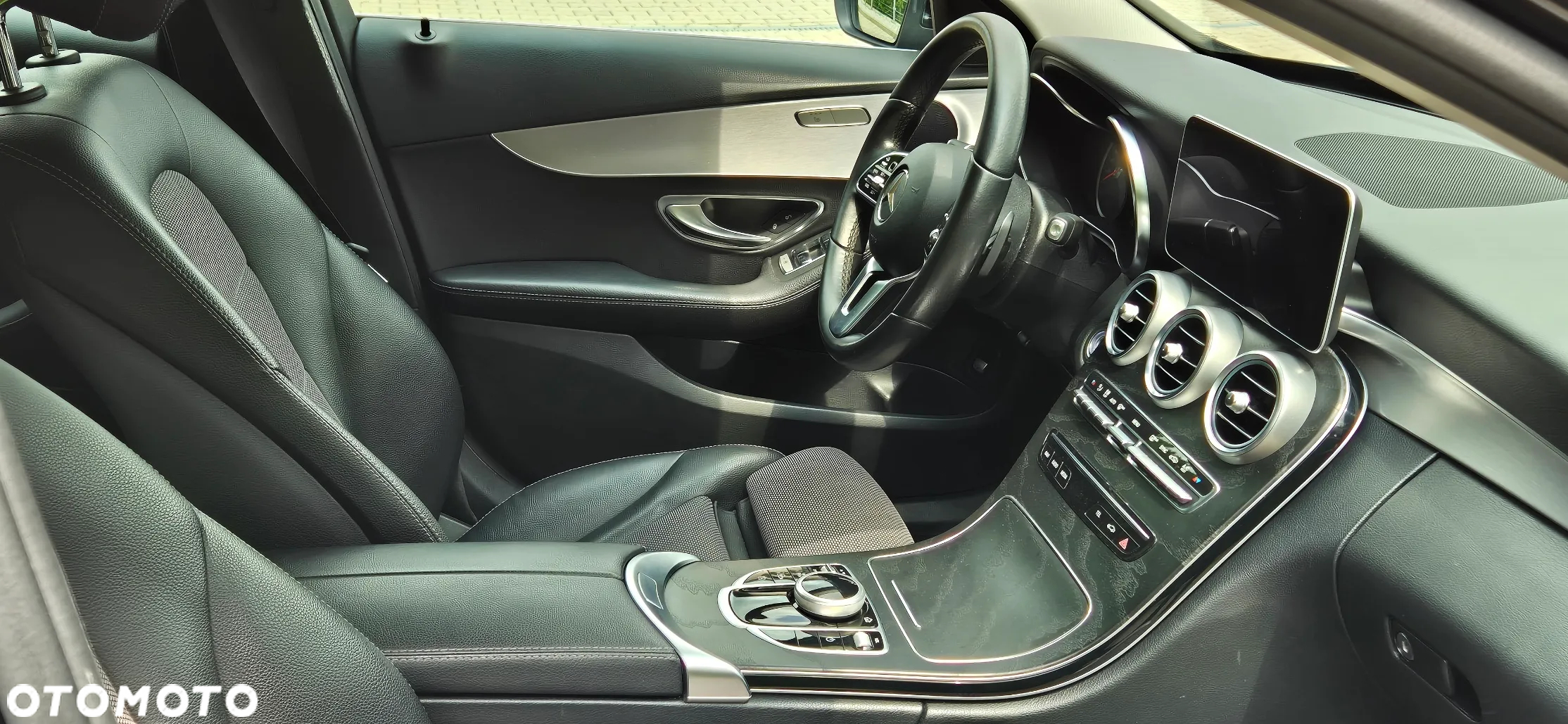 Mercedes-Benz Klasa C 300 d T 9G-TRONIC Avantgarde - 22