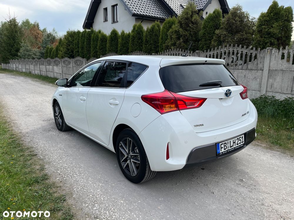 Toyota Auris 1.8 VVT-i Automatik START Edition - 29