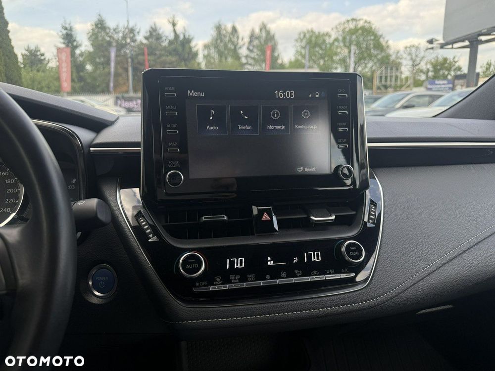 Toyota Corolla 1.8 Hybrid Comfort - 22