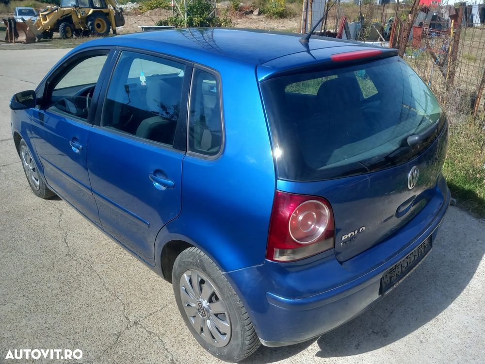 Volkswagen Polo - 4
