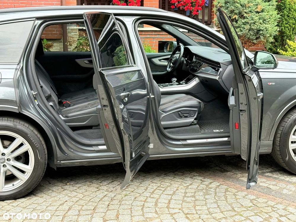 Audi Q7 50 TDI mHEV Quattro S Line Tiptr - 38