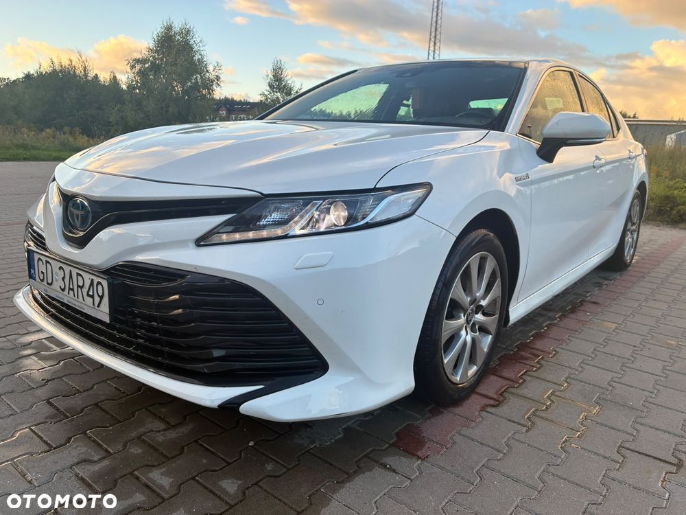 Toyota Camry 2.5 Hybrid Comfort CVT - 2