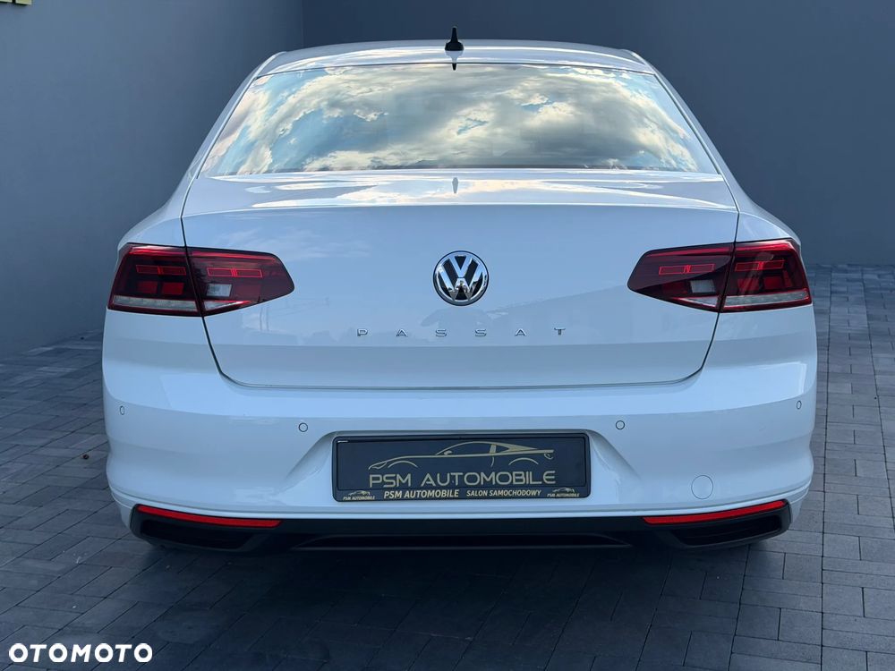 Volkswagen Passat 2.0 TDI EVO Essence - 8