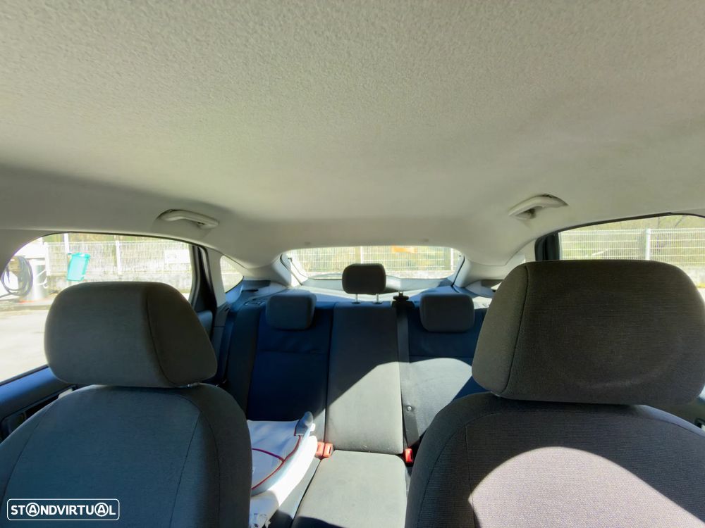 Ford Focus 1.6 TDCi S - 14