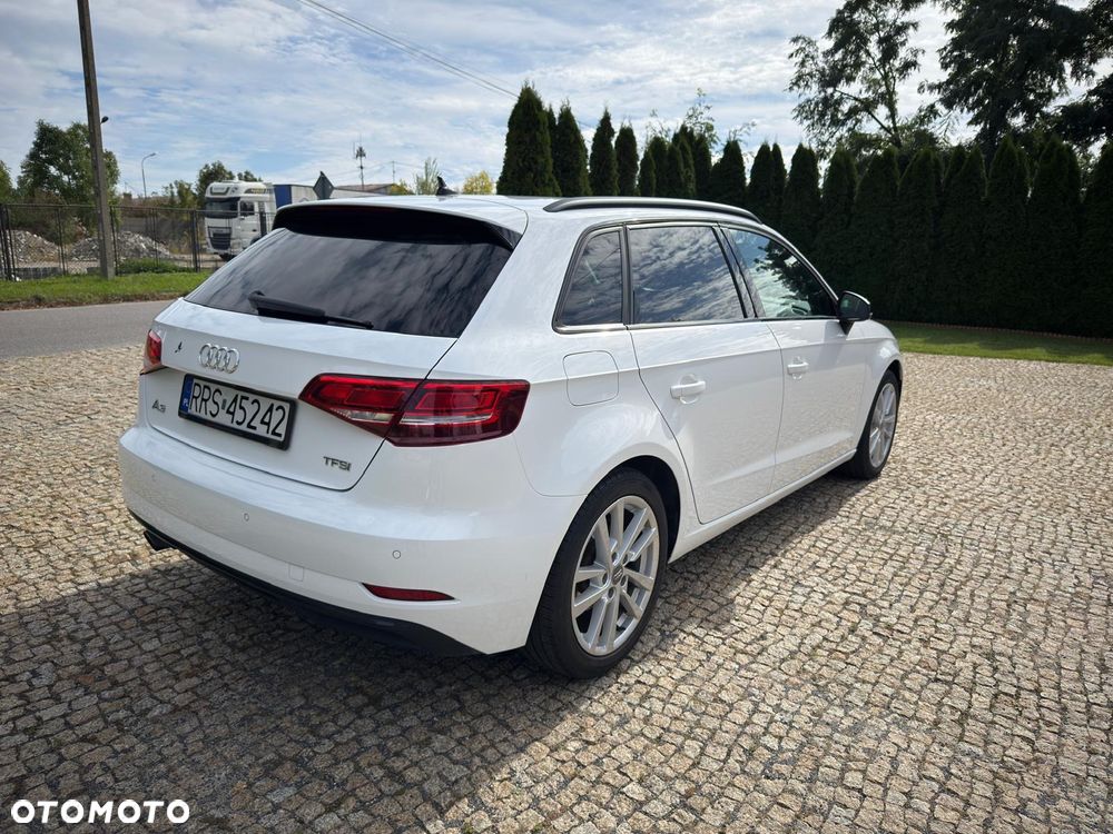 Audi A3 1.0 TFSI S tronic sport - 2