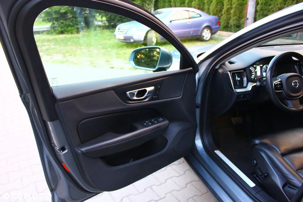 Volvo V60 B3 B DKG Inscription - 24