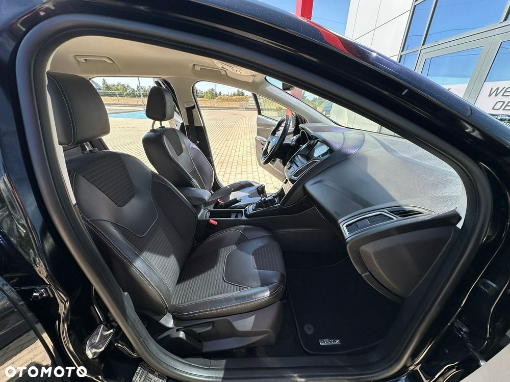 Ford Focus 1.5 EcoBoost STart-Stopp-System TITANIUM - 14