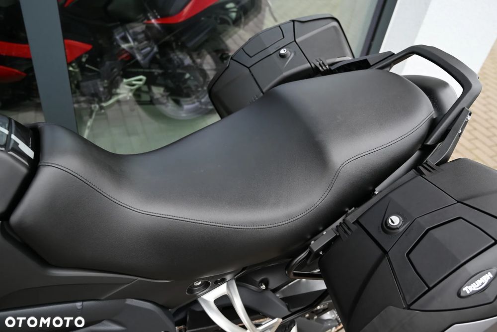 Triumph Tiger - 28