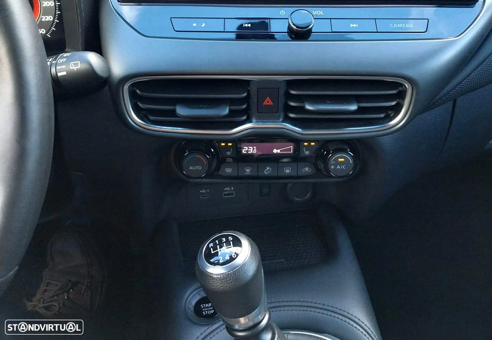 Nissan Juke 1.0 DIG-T N-Connecta NAV. - 24