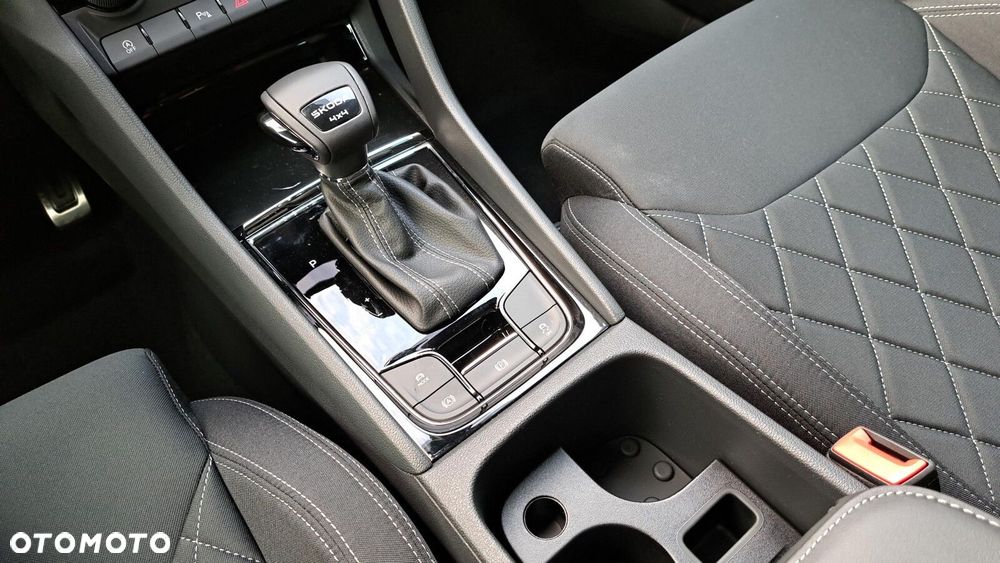 Skoda Karoq 1.5 TSI ACT Selection DSG - 21