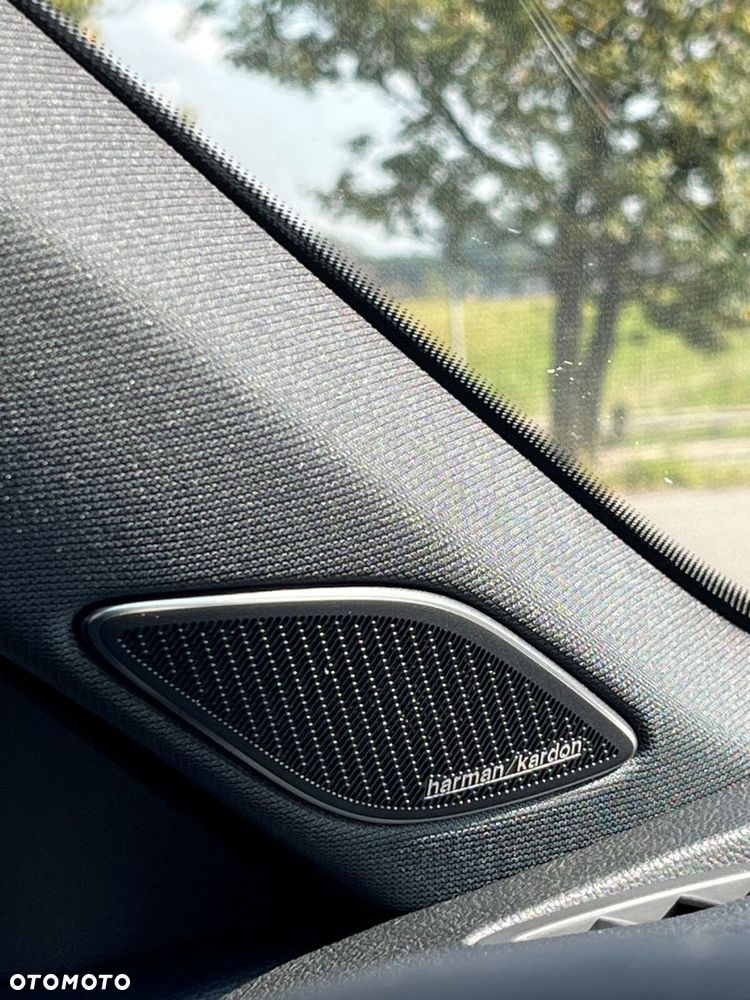 Volkswagen Passat - 17