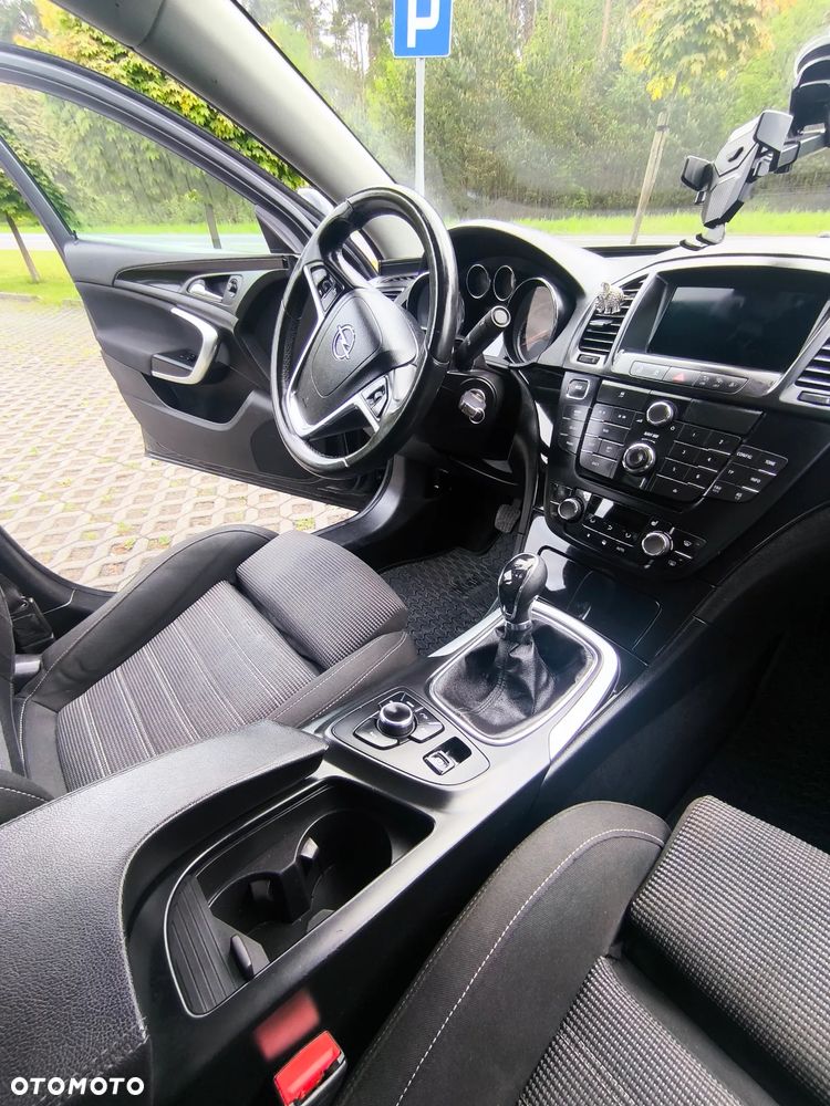 Opel Insignia 2.0 CDTI - 12