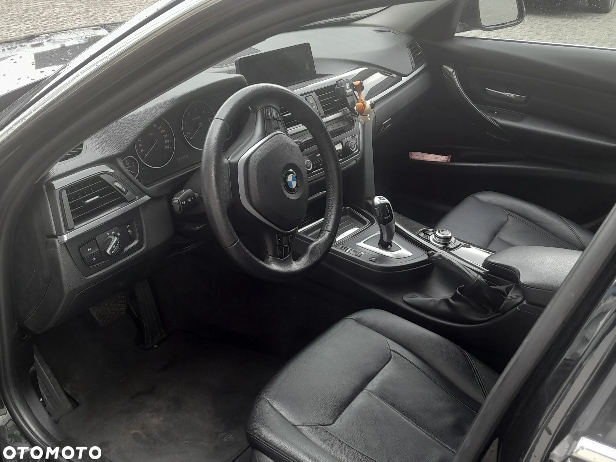 BMW Seria 3 318d DPF Touring Edition Exclusive - 7
