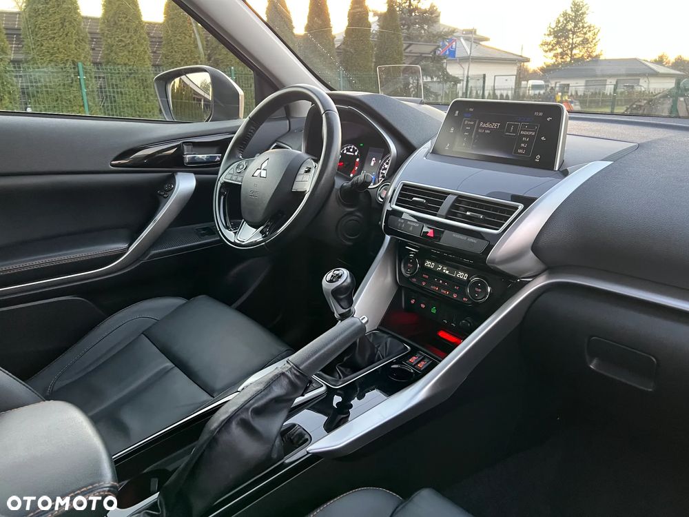 Mitsubishi Eclipse Cross 1.5 T-MIVEC (ClearTec) 2WD Top - 37