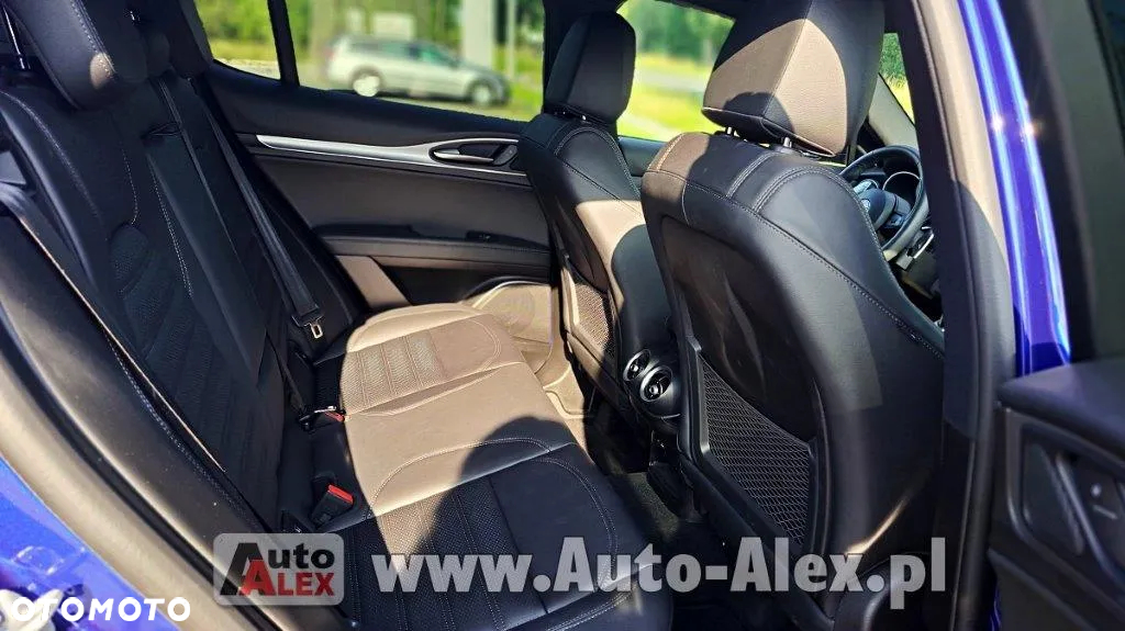 Alfa Romeo Stelvio 2.0 Turbo Sprint Q4 - 28