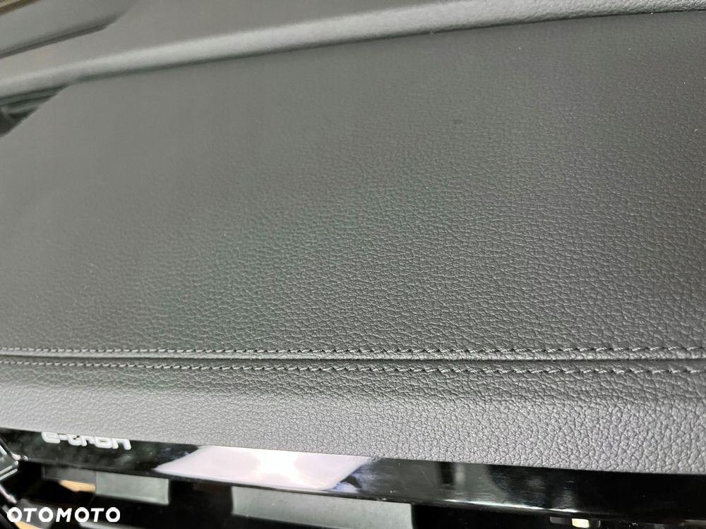 konsola audi e-tron skÓra audi etron deska airbag pasy kokpit audi q8 etron - 5
